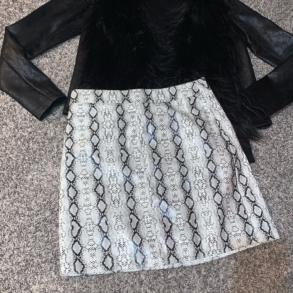 Style Rack Faux Leather SnakeSkin Skirt